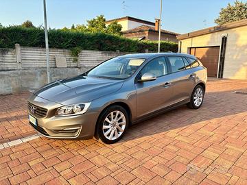 Volvo V60 D3 Geartronic Business 2017 – 64.000km