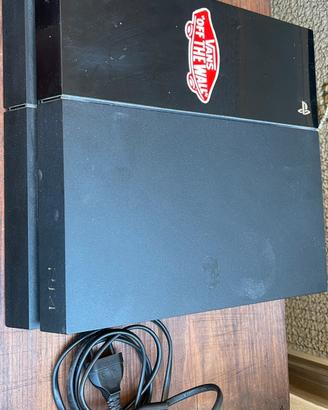 PS4 CUH - 1004A