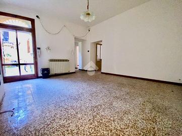 5 LOCALI A NOVI LIGURE