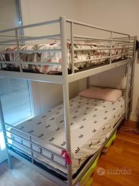 letto a castello in ferro Ikea 