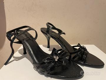 Sandali con tacco e strass n 40
