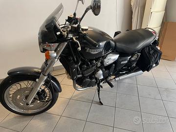 Triumph Leggend TT 900