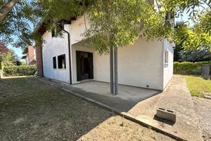 Villa singola appena fuori centro rif. zs315