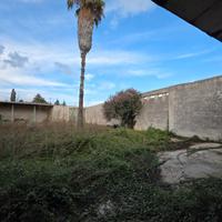 Castelvetrano locale 180 mq con terreno di 2800 mq