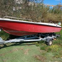 Barca a motore con motore 25cv 
