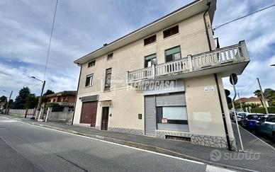 Stabile - Palazzo a Rivoli Via MAZZINI 6 locali