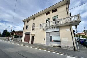 Stabile - Palazzo a Rivoli Via MAZZINI 6 locali