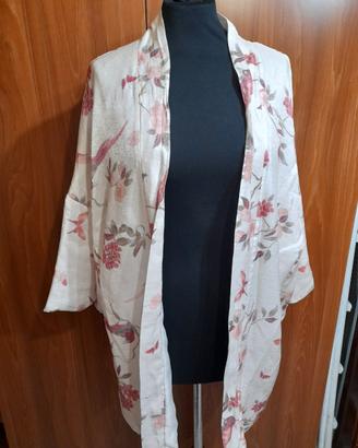 kimono donna bianco con desainer floreali 