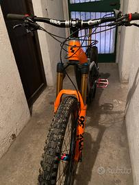 CUBE Stereo Hybrid da 160 mm.