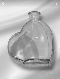 💖 Bottiglia in vetro a forma di cuore