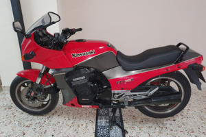 Kawasaki gpz 900 r