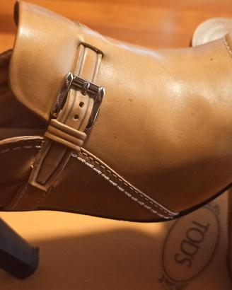 Stivaletto Tods 