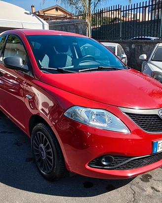 Lancia Ypsilon 0.9 TwinAir 5 porte Metano Ecochic 
