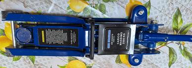 cric idraulico a carrelo 2,5 ton DA RIPARARE