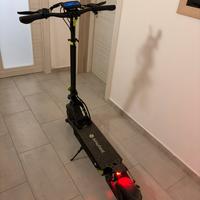 Monopattino elettrico Isinwheel D2