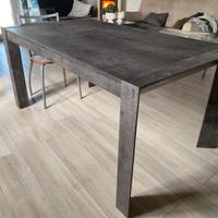 TAVOLO ALLUNGABILE ( max 240 cm )