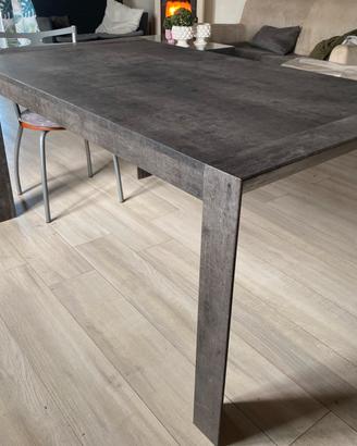 TAVOLO ALLUNGABILE ( max 240 cm )