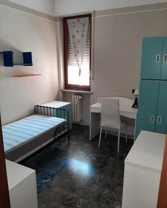 Cameretta singola a studenti Zona Mirafiori