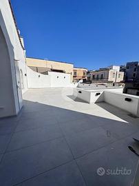 2 LOCALI A TORRE DEL GRECO