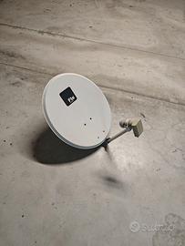 Antenna parabolica con LBN 2 uscite