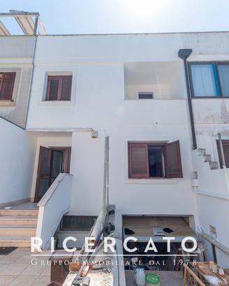 Villetta a schiera su più livelli