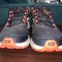 SCARPE RUNNING da donna grigio-corallo KALENJI