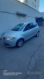 Venfo Lancia Ypsilon 1.2 benzina 2014