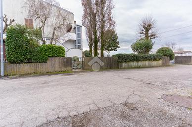 CASA INDIPENDENTE A FERRARA