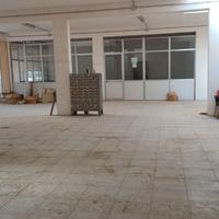 Stabile per diverse attività