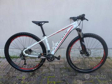 Specialized Rockhopper comp con ruote da 29