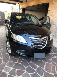 Lancia Ypsilon 0.9 TwinAir Benzina Metano