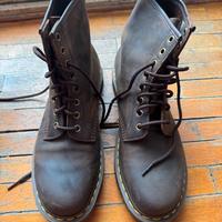 Dr. Martens 43