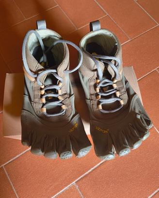 barefoot Vibram FiveFingers V-Trek, taglia EU 45