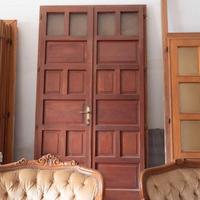 Portone Douglas - legno massello a doppia anta