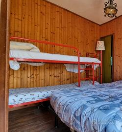 LETTO A CASTELLO PER BAMBJNI 