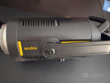 Godox FV150 + Softbox 70x100 cm + Telecomando