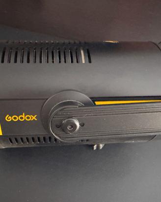 Godox FV150 + Softbox 70x100 cm + Telecomando