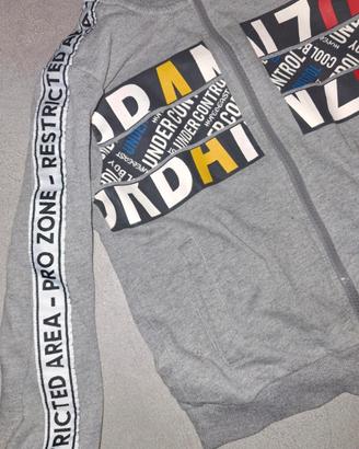 felpa con cerniera bimbo 4/5 anni