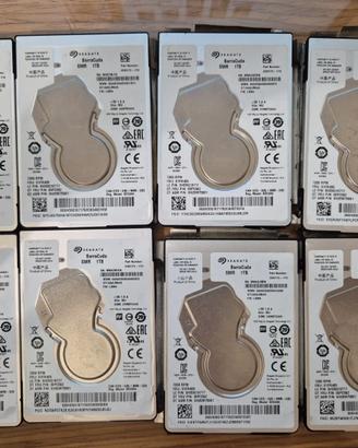 8 HDD 2,5" SEAGATE 1TB ST1000LM049 128MB 7200 RPM