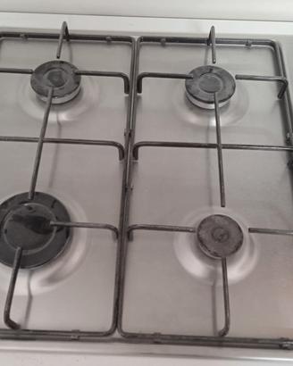 piano cottura,forno incasso e mobili cucina