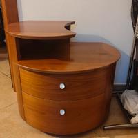 2 comodini in ciliegio con cassetti grandi