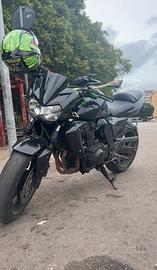 Kawasaki 750 2004