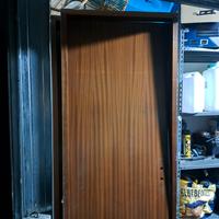 Gratuito 6 porte interne per appartamento  