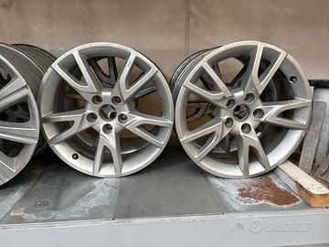 Cerchi in lega 17  audi originali