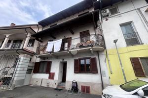 BIFAMILIARE A TRONZANO VERCELLESE