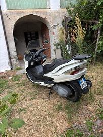 Scuter 400