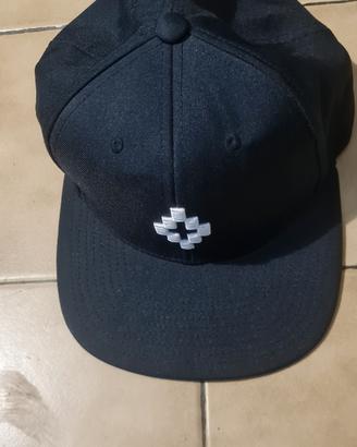 cappellino marcelo burlon