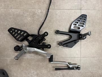 Pedane originali Yamaha R6