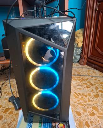 PC 690 €  Trattabili  a San Mauro Torinese. 