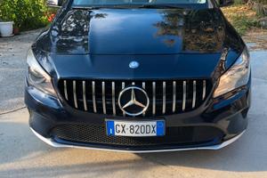Mercedes c l a